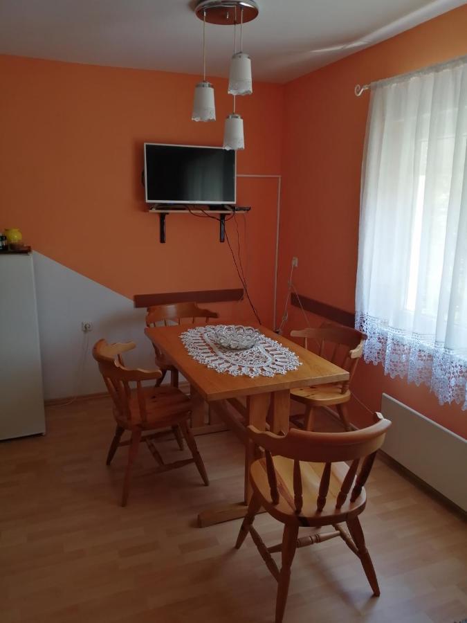 House Natali Apartamento Vrhovine Exterior foto